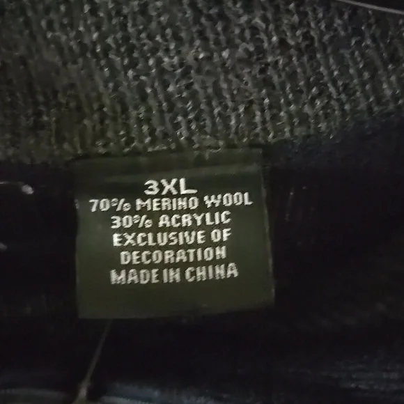 Claiborne Blue Sweater - Picture 6 of 13